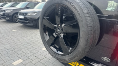 Land Rover Defender 3.0 D250 X-Dynamic SE 110 5dr Auto Diesel Estate